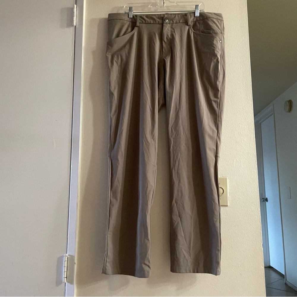 Lululemon Men's Tan Pants size 40 - Picture 3 of 7
